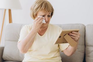 Přišel mi výměr starobního důchodu. Když jsem tu částku viděla, rozhodla jsem se pro domov seniorů - Médium.cz